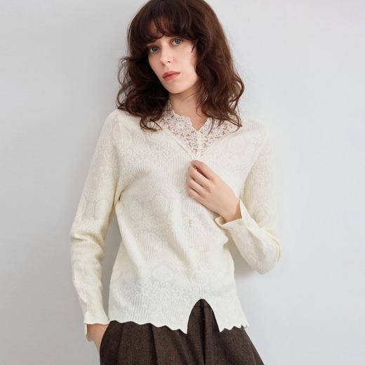 佐姿莎 蕾丝花边/提花钉珠针织衫合集  V 领设计 蕾丝花边/提花钉珠点缀 软柔滑糯 云朵般触感 温柔优雅 商品图2
