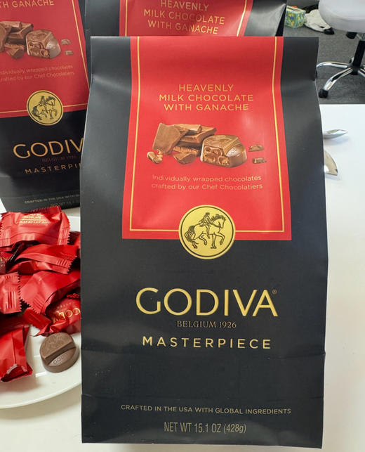 歌帝梵巧克力牛奶夹心Godiva巧克力礼盒 商品图0