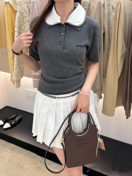 【非质量问题不退换】MiuMiu 26早春新款短袖（XHH） 商品图1
