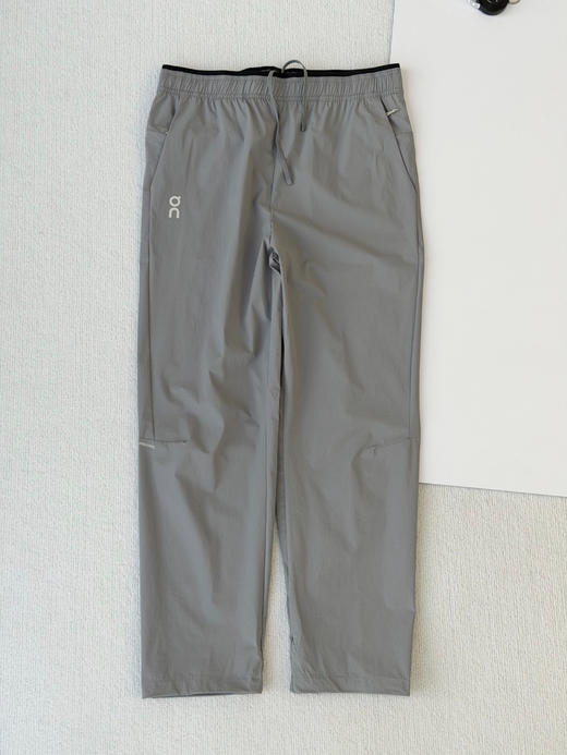 原单正品 On昂跑All-Day系列全天候休闲直筒轻透速干神裤，

颜色：黑色 灰色 
尺码：s-3xl 商品图4