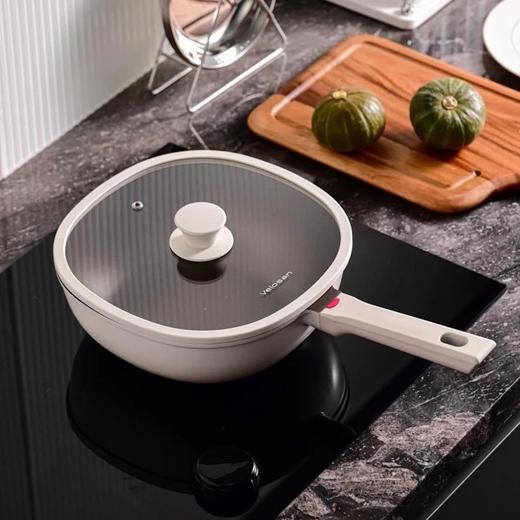 Velosan温仑山钛极不粘锅 ，物理防粘 锅盖微压 把手带红点温显 这口实打实的钛锅 今天百元内就拿下基地直邮 商品图1