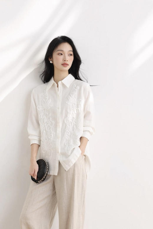 老钱风松弛感万针浮雕刺绣法式衬衫 商品图14