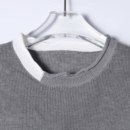 M195SDSA男装2026新款高贵轻奢潮牌拼色不规则领短袖T恤百搭简约上衣 商品图2