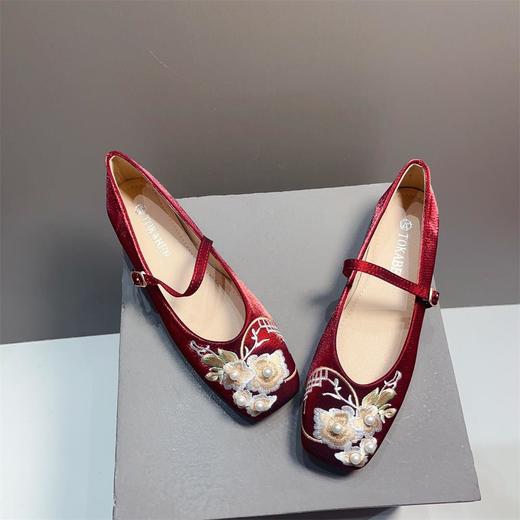 【新中式复古刺绣珍珠一字扣玛丽珍鞋】轻国风百搭配旗袍平底单鞋 商品图1