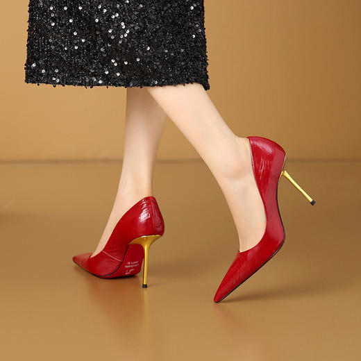 【预售5天】红底高跟鞋女气质高级不累脚春新款尖头真皮女细跟浅口单鞋CX&A072-4 商品图3