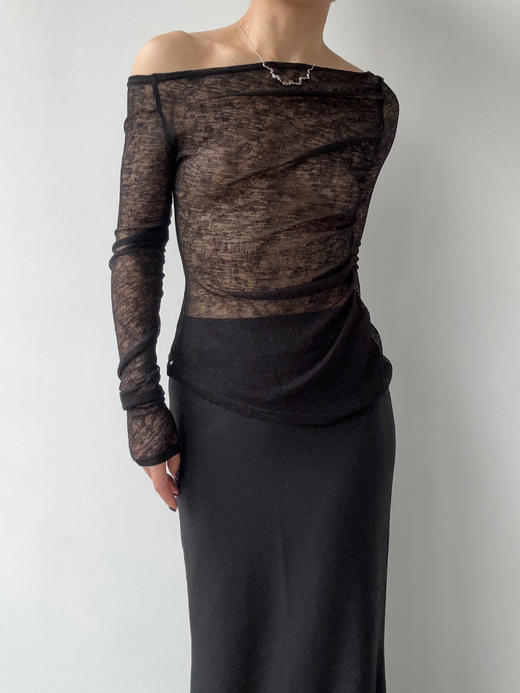 ranyepersonal｜PARADOX25RO02-2 不规则褶皱黑色打底衫 [ 黑 ] 商品图1