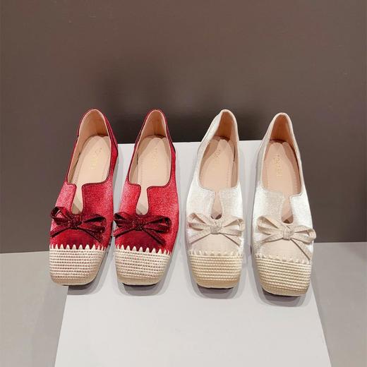 【从容·矜贵】2026法式春秋平底鞋女款百搭缎面编织拼接方头浅口舒适蝴蝶结复古单鞋 商品图3