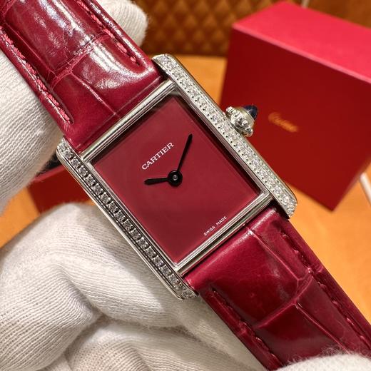 卡地亚 坦克系列腕表 石英瑞士进口超薄高效能机芯尺寸:27x22mm 商品图3