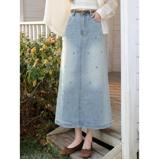 鹿向南「青枝绾裾」蓝色半身裙女夏新款时尚印花设计中长款A字裙 商品图0