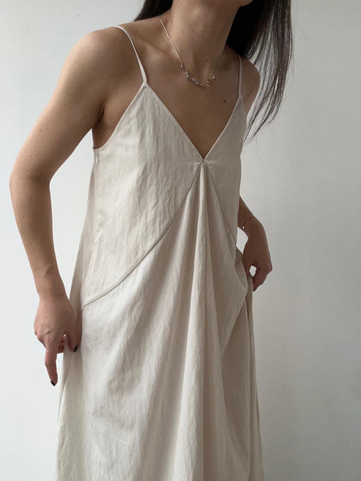 ranyepersonal｜PARADOX25DR06-1 斜纹天丝白色吊带连衣裙 [ 白 ] 商品图3