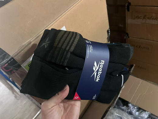 出口美国订单，正品锐步男士高帮训练袜
吸湿排汗缓震毛巾袜，均码40-45
五双一卡，两卡十双99包邮
每卡都有二个款混搭，没有拆搭 商品图1
