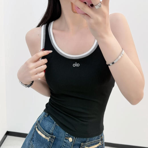 alo春季新款一体式带杯背心031114 商品图2