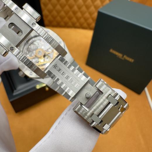 爱彼皇家橡树系列腕表 搭载了经典的Calibre 2121机芯，超薄设计自动上链（39mm） 商品图8