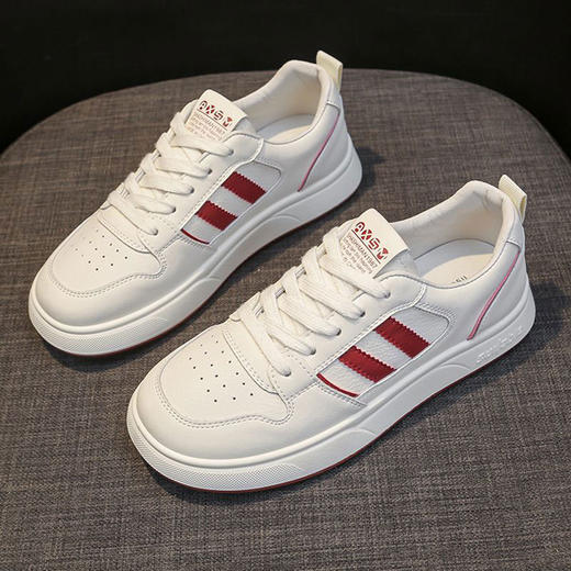 头层牛皮 真皮小白鞋子女款 春夏新款平底女鞋休闲运动板鞋 商品图2