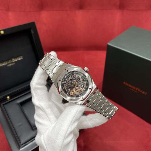 离岸橡树系列 腕表 爱彼3132一体机芯，镂空双摆轮和背透设计尺寸:41X9.9mm 商品图1