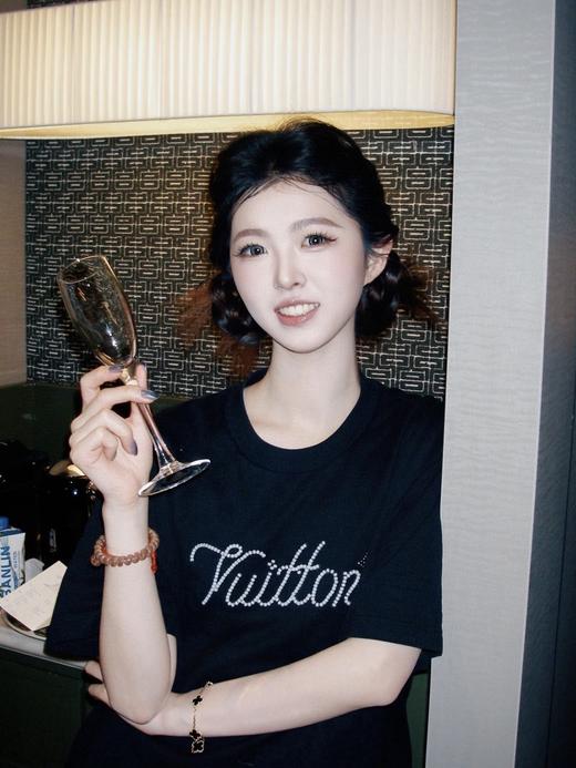 驴家 25ss字母标识金属钻珠链绣短袖T恤 男女同款 （DY） 商品图1