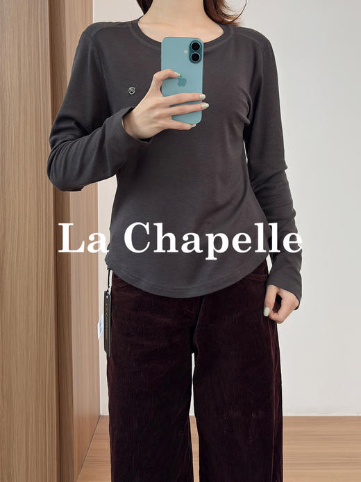 专柜实拍【莱赛尔+绵羊毛】拉夏贝尔/La Chapelle舒适好穿四色圆领字母标下摆弧形显瘦长袖T恤 商品图8