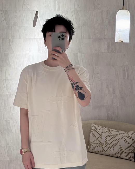 驴家 25ss暗纹浮雕大花针织短袖 白色 男女同款（DY） 商品图1