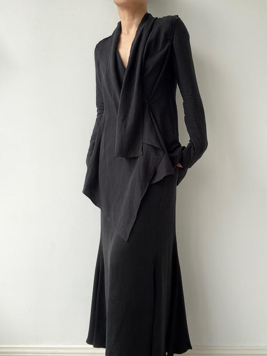 ranyepersonal｜PARADOX25RO04-2 不规则可拆卸黑色上衣 [ 黑 ] 商品图7