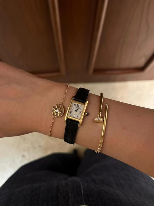 卡地亚 坦克系列W5200002 采用瑞士进口超薄石英机芯 腕表 18K黄金表壳尺寸：31x24.4mm 商品图8