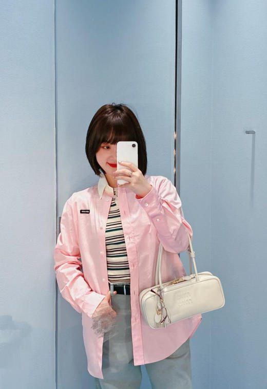 【非质量问题不退换】MiuMiu 26早春新款衬衫（XHH） 商品图2