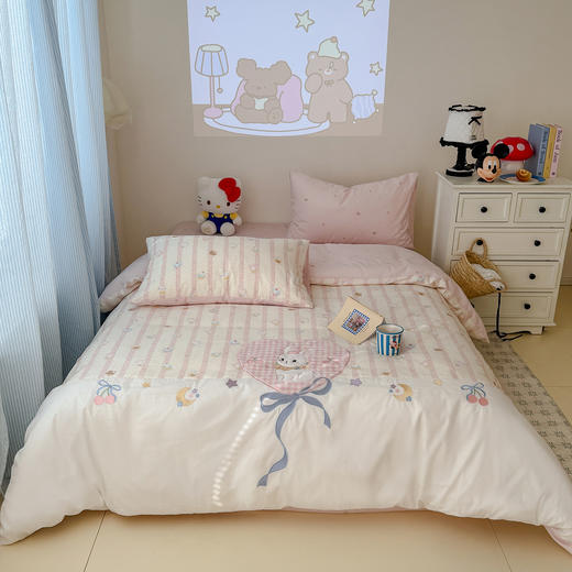 【清仓149元/套】全棉贴布绣卡通四件套【不支持退换货】 商品图0