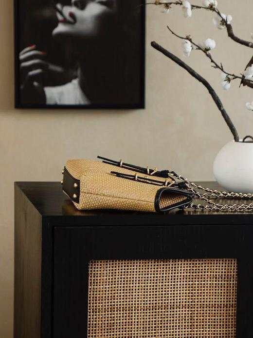 香奈儿 26C 拉菲草编织托特包 小号 （LZ） 商品图4