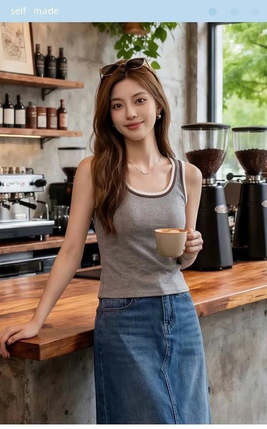 一店z 健身瑜伽必备！𝐚𝐥𝐨一体式无骨拼接背心带胸垫免穿文胸 商品图0