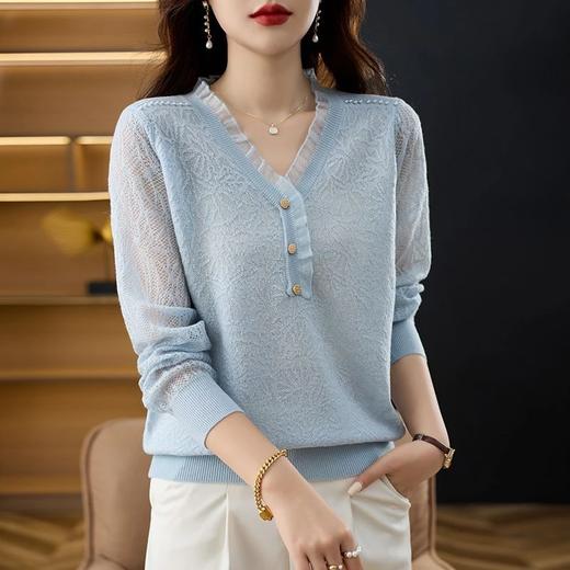 佐姿莎 蕾丝花边/提花钉珠针织衫合集  V 领设计 蕾丝花边/提花钉珠点缀 软柔滑糯 云朵般触感 温柔优雅 商品图4