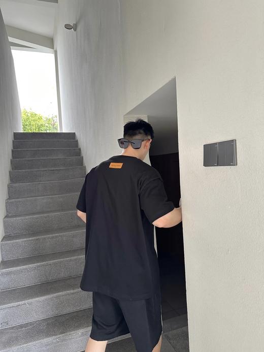 Louis Vuitton25ss压纹字母logo短袖T恤 男女同款（DY） 商品图1