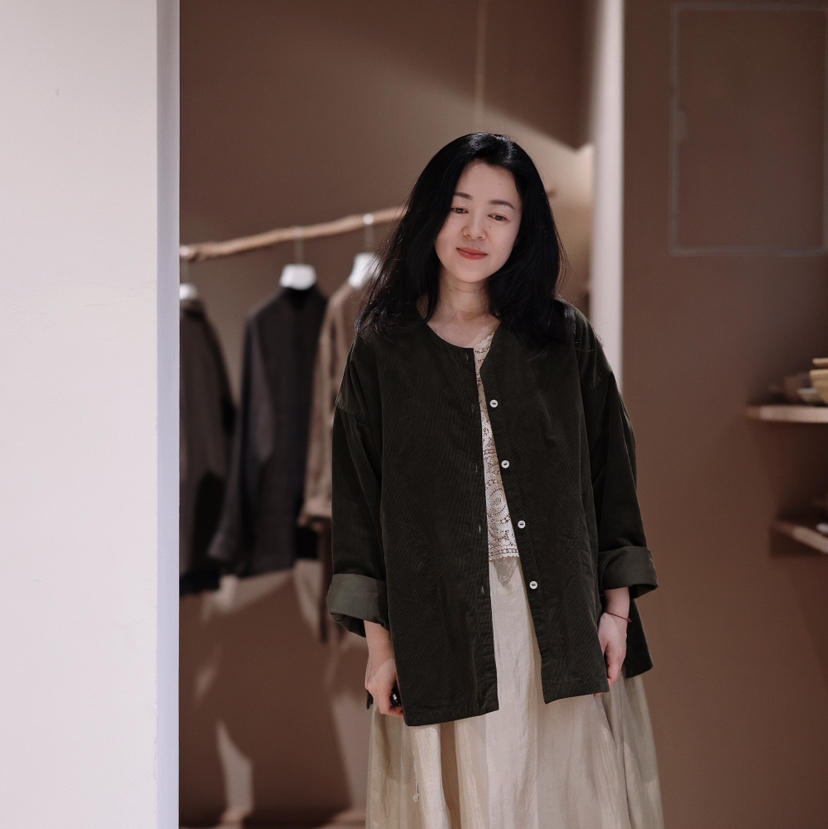 黄阿福  匹马棉灯芯绒小圆领开衫