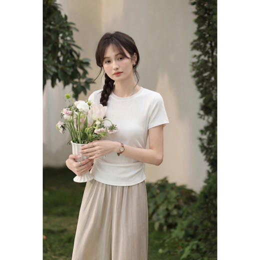 鹿向南「浅屿轻吟」白色收腰显瘦短袖T恤女夏季新款气质针织上衣 商品图3