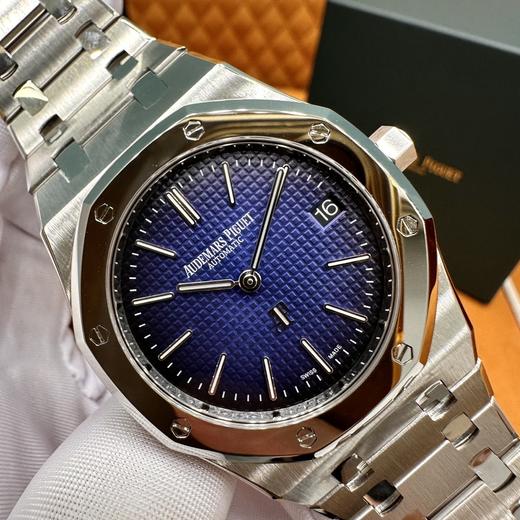 爱彼皇家橡树系列腕表 搭载了经典的Calibre 2121机芯，超薄设计自动上链（39mm） 商品图5