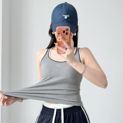 alo春季新款一体式带杯背心031114 商品图14