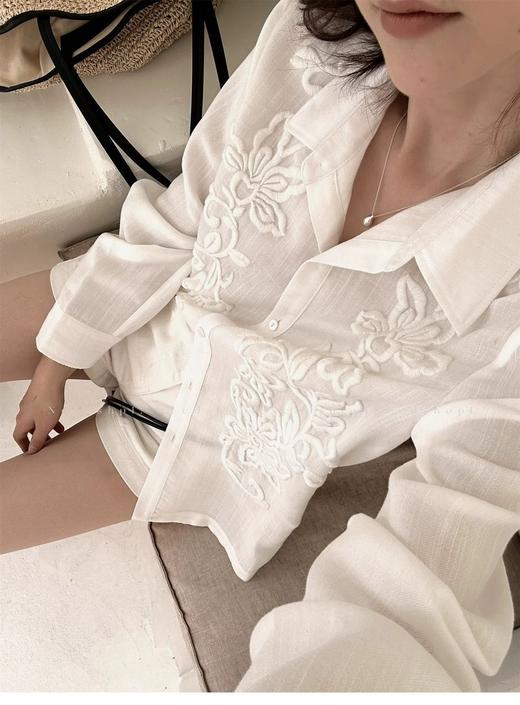 老钱风松弛感万针浮雕刺绣法式衬衫 商品图5