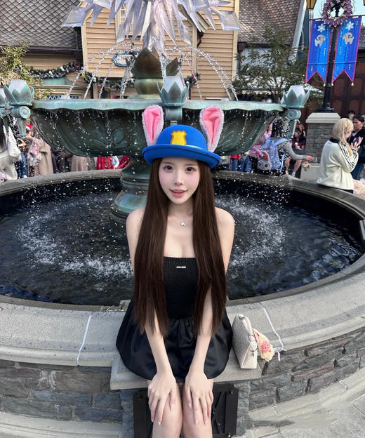 【非质量问题不退换】MiuMiu 26早春新款连衣裙（XHH） 商品图1