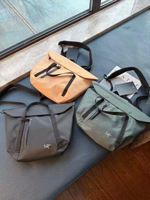 信封邮差来啦～等太久了吧，通勤或者旅游无敌，空间可以放下12.9寸的ipad 商品图1