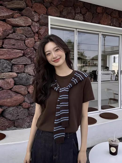 麦M同款条纹针织披肩+短袖T恤两件套 商品图0