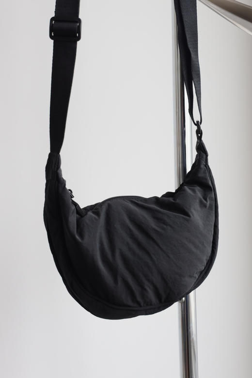 U.N.Q 元单剪标 男女同款 挎包/单肩饺子包 PJ082 商品图8