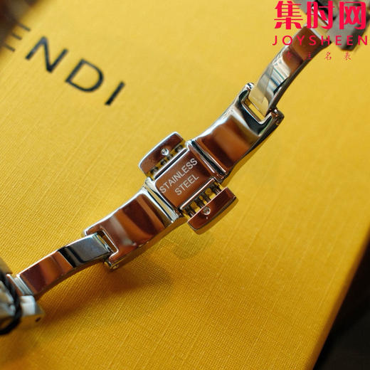 原单芬迪 女士腕表｜间枚新复古，腕间的优雅诗篇 表径32mm 商品图11