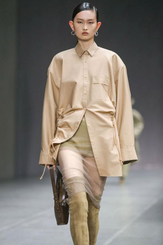 J*BY秀场设计感抽绳廓形率性衬衫 商品图6