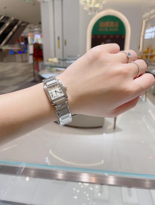 卡地亚 法国坦克系列W51007Q4瑞士石英机芯腕表 尺寸：25X20mm 商品图12