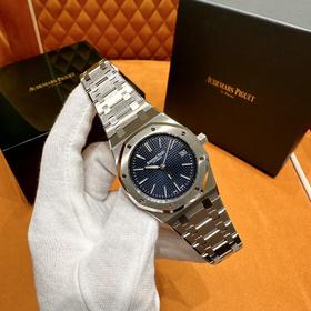 皇家橡树系列 腕表 采用原版爱彼Cal.2121一体复刻机芯尺寸:39X8.1mm