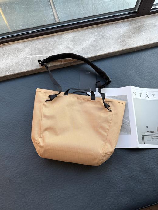 信封邮差来啦～等太久了吧，通勤或者旅游无敌，空间可以放下12.9寸的ipad 商品图5