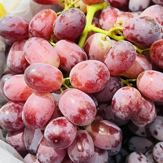 澳洲克森无籽红提 一盒5斤装   甜蜜多汁  无籽 （提子运输过程中摇晃可能轻微掉粒，介意慎拍~） 商品图1