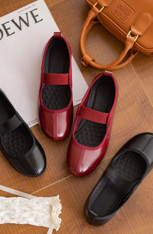 温柔氛围感法国🇫🇷大牌同款【赫本风芭蕾舞玛丽珍鞋 2513】 —— 超模刘雯、Hailey同款，女明星都在穿的法国高货! ✔️ 配阔腿裤 = 韩系慵懒感，搭长裙 / 长裤都高级  商品图1