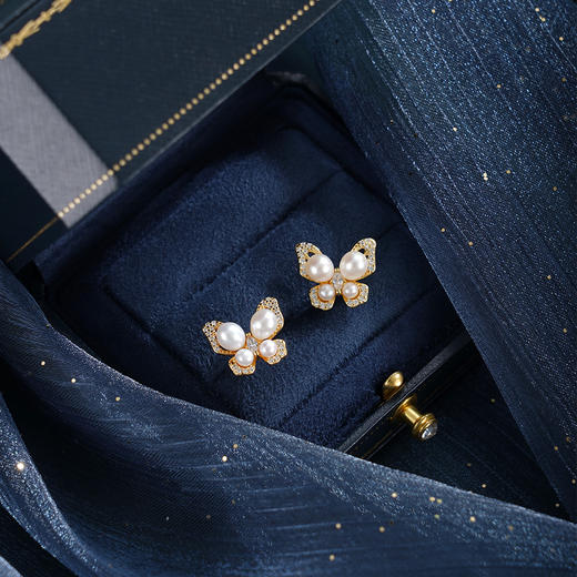子佩集【蝶舞霓裳】银S925珍珠惜王妃耳钉【SGE0545001】2mm小珠5mm大珠镀金蝴蝶2601 商品图1