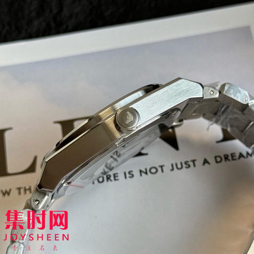 原单阿玛尼AR11622 男士腕表
机芯：原装进口石英机芯 商品图5