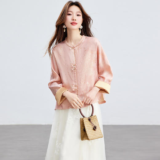 百媚生 新中式轻薄外套宽松春夏人丝提花上衣66110 商品图2