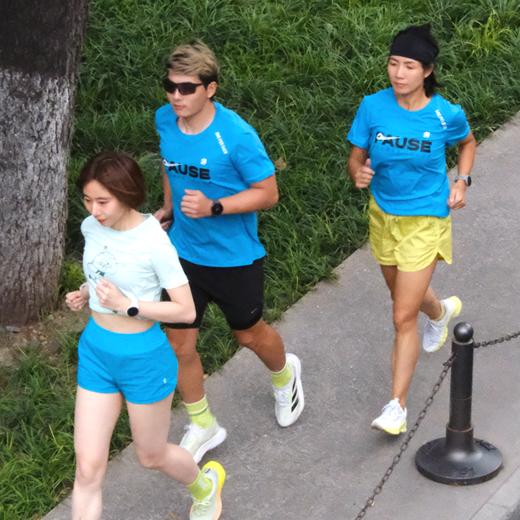 暂停跑团自己也在穿的运动速干衣 商品图1